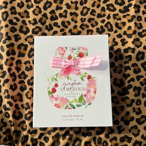 BATH & BODY WORKS Gingham Gorgeous Perfume Box ONLY (PERFUME NOT INCLUDED) 🩷🤍